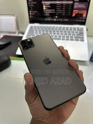 Apple iPhone 11 Pro Max (Used)