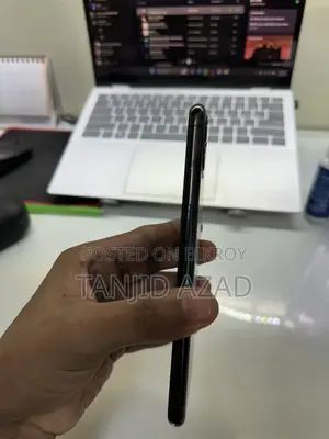 Apple iPhone 11 Pro Max (Used)