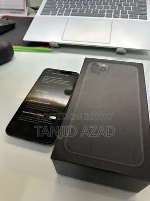 Apple iPhone 11 Pro Max (Used)