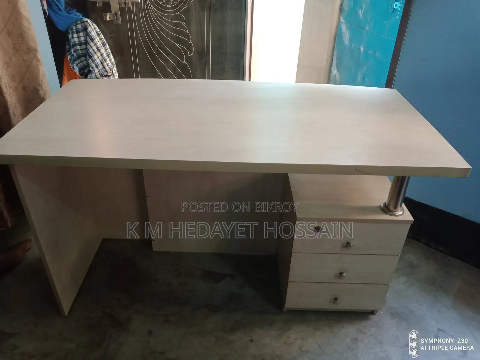 Office table for sale