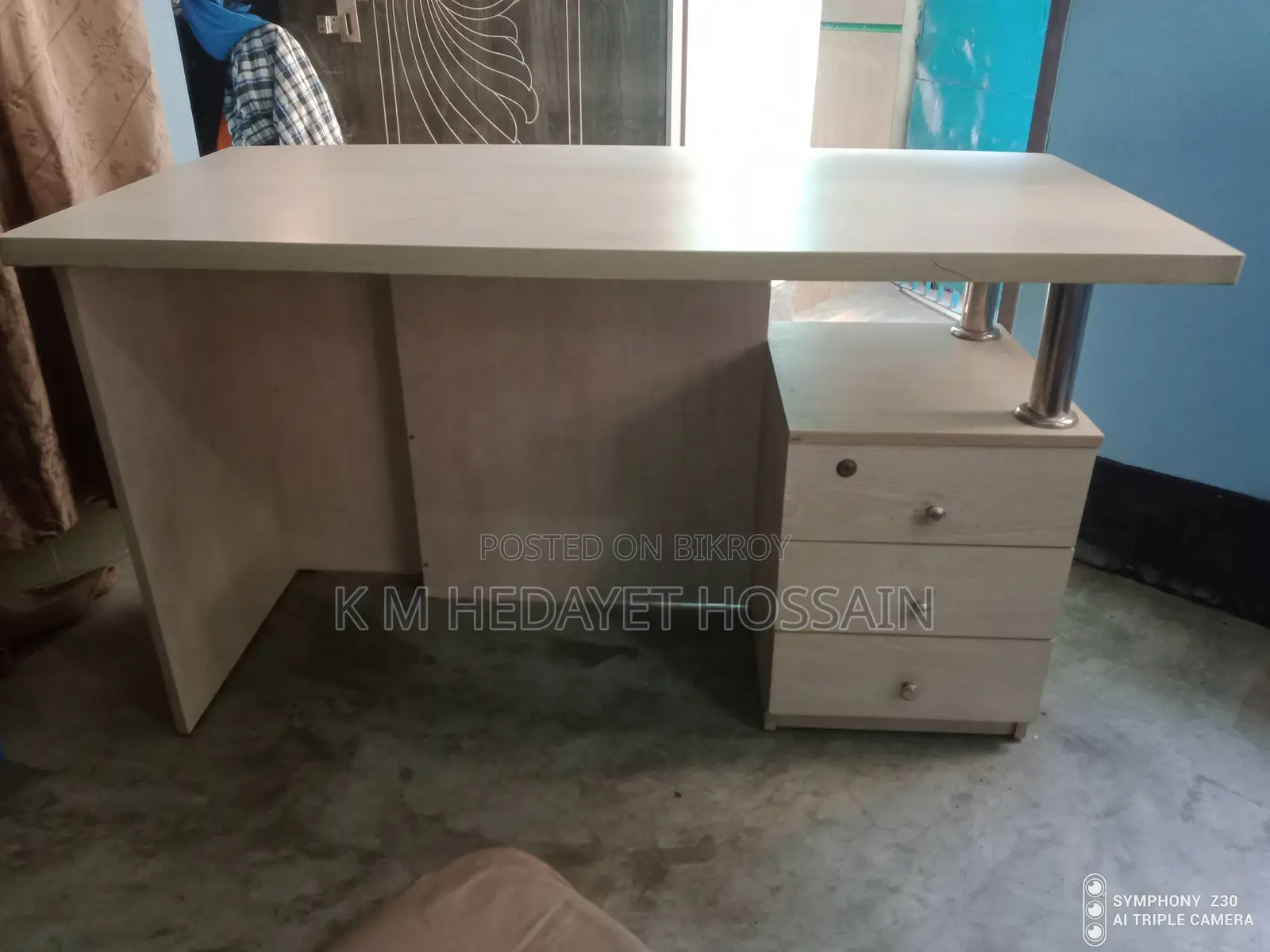 Office table for sale
