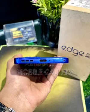 Motorola edge 50 New 8/256 (Used)