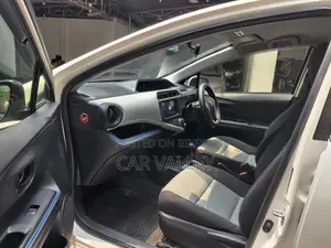 Toyota Aqua Urgent 2013