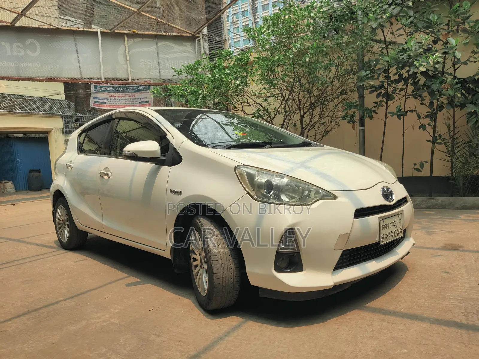 Toyota Aqua Urgent 2013