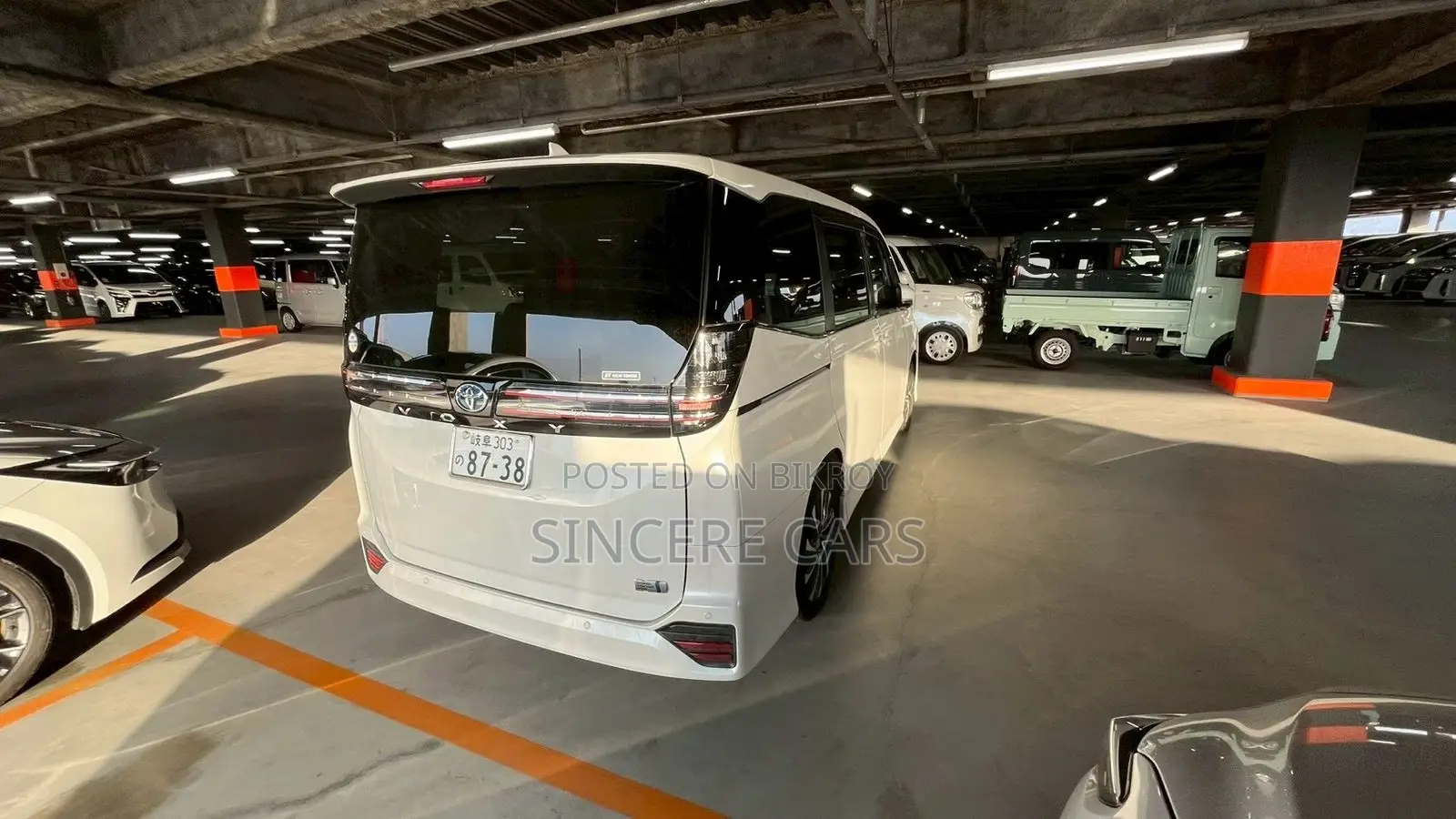 Toyota Voxy SZ HYB 40000KM 2022