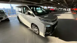 Toyota Voxy SZ HYB 40000KM 2022