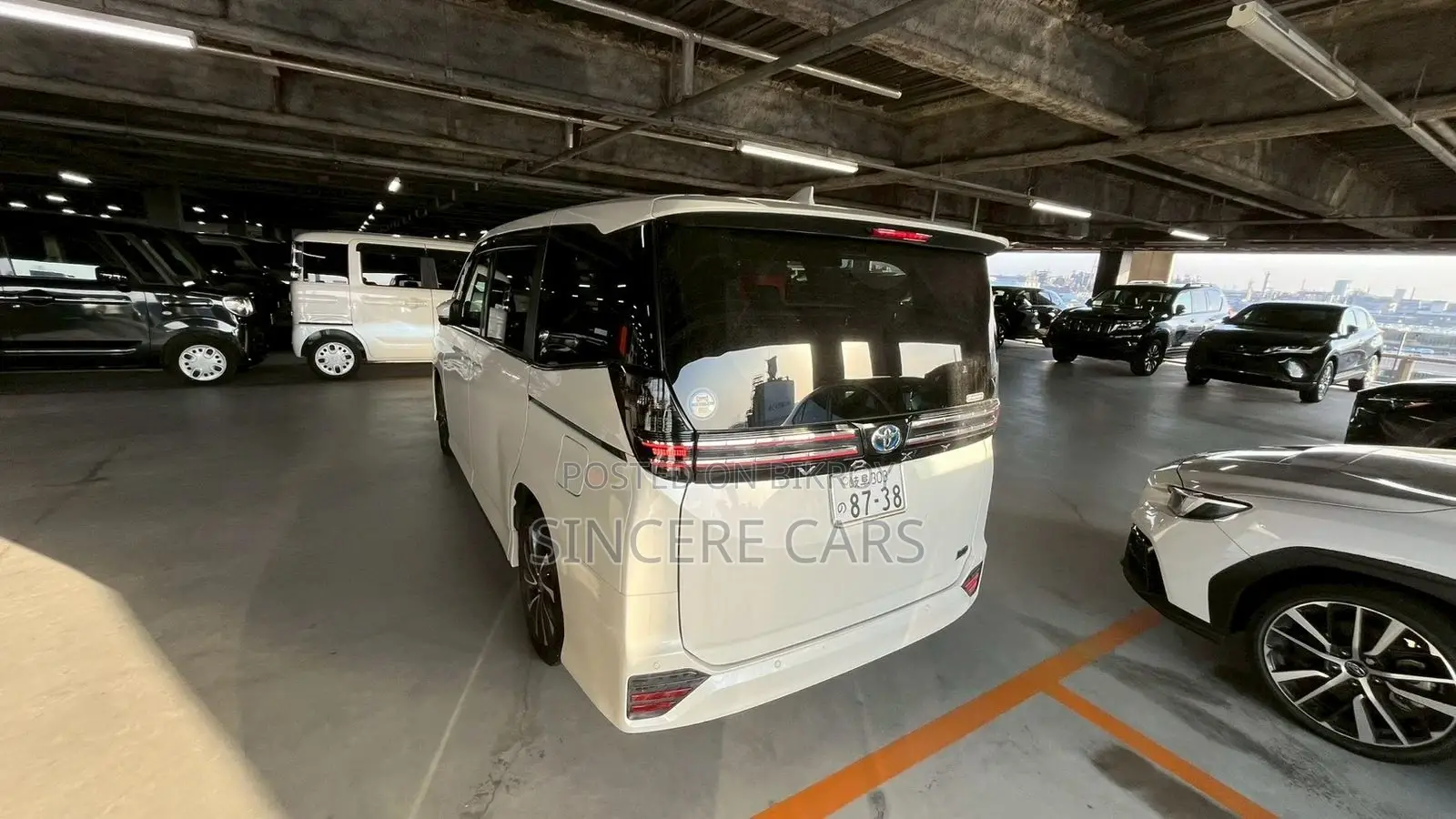 Toyota Voxy SZ HYB 40000KM 2022
