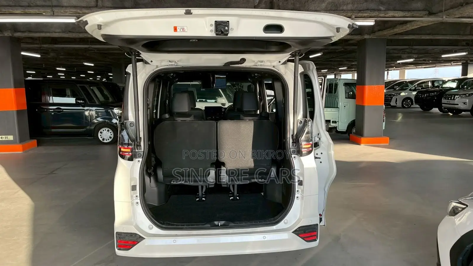 Toyota Voxy SZ HYB 40000KM 2022