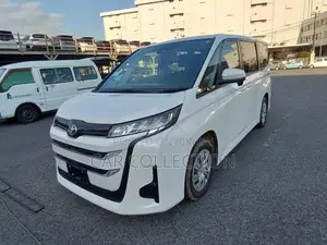 Toyota Noah S-G 2022