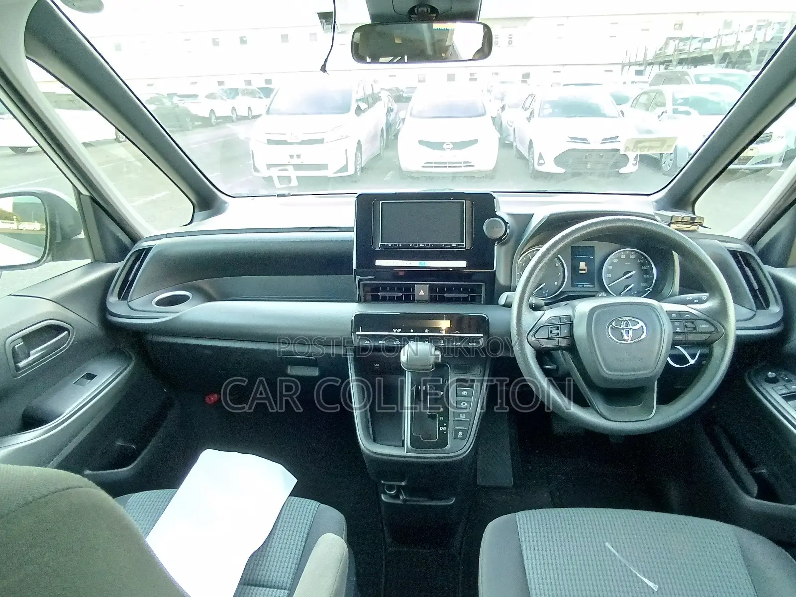 Toyota Noah S-G 2022
