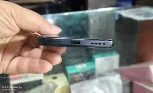 Realme 11 Pro+ 12/256 (Used)