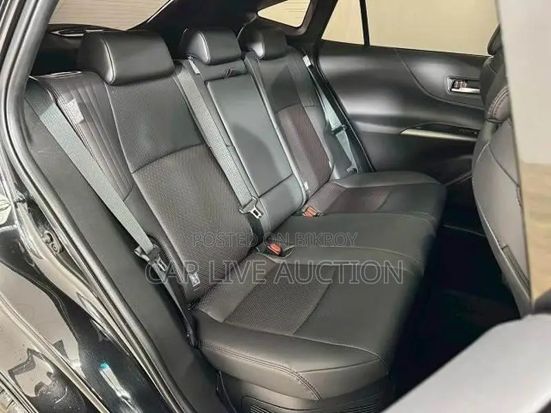 Toyota Harrier PHEV G 2022