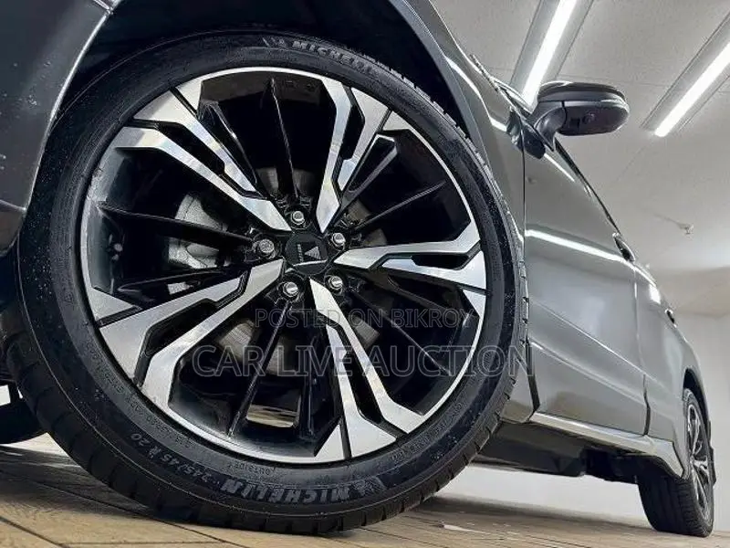 Toyota Harrier PHEV G 2022