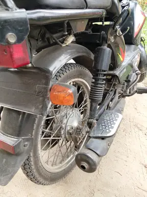 TVS XL 100 . 2023