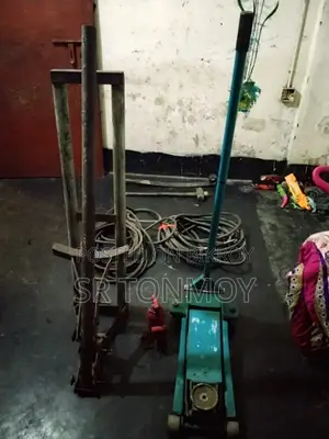 টায়ার রিপিয়ারিং এন্ড ভল্কাইজিং এর কমপ্লিট মেশিন সেট বিক্রয় করা হবে।