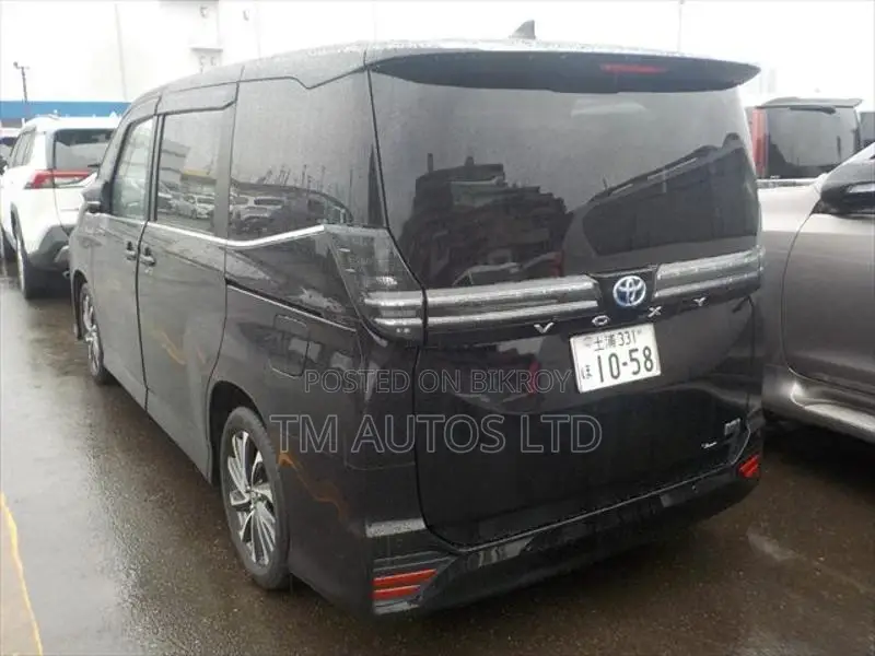 Toyota Voxy S-Z PKG 4.0 BLACK 2023
