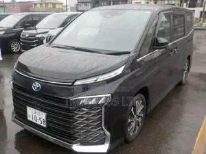 Toyota Voxy S-Z PKG 4.0 BLACK 2023