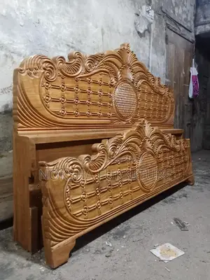 2.5 Solid Wood Bed for Sale at Lowest Price