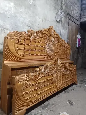 2.5 Solid Wood Bed for Sale at Lowest Price