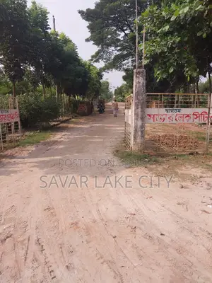 South-facing plot for sale for duplex house