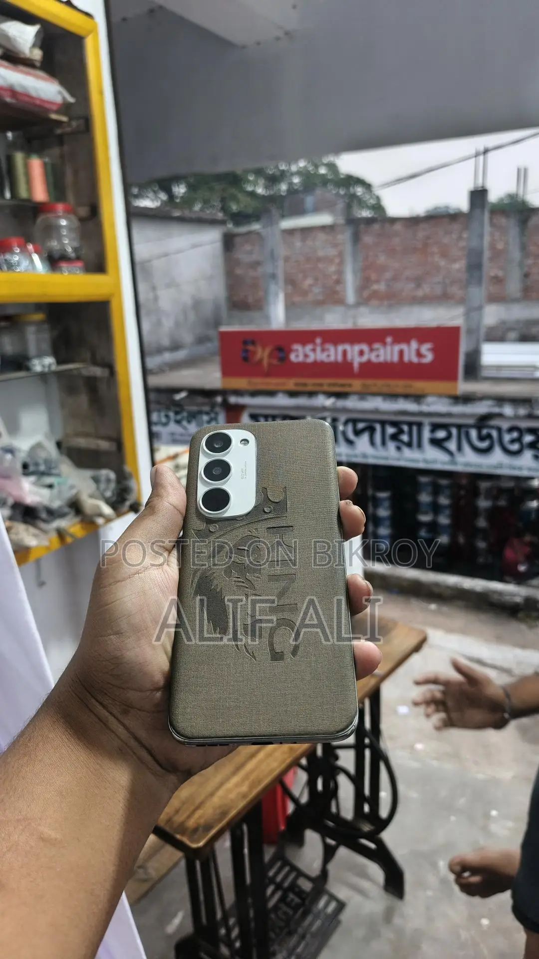 Tecno Spark 40 Pro + (8/256) official (Used)