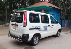 Toyota Noah 2024