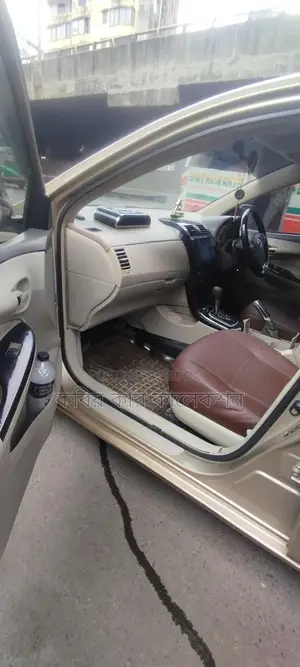 Toyota Axio silver golden 2007