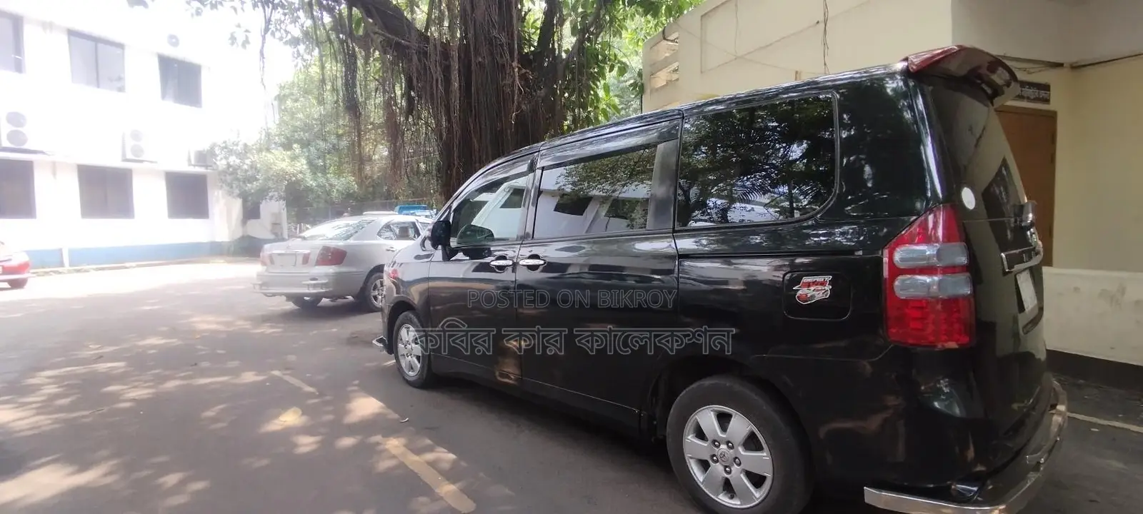 Toyota Noah Black 2007