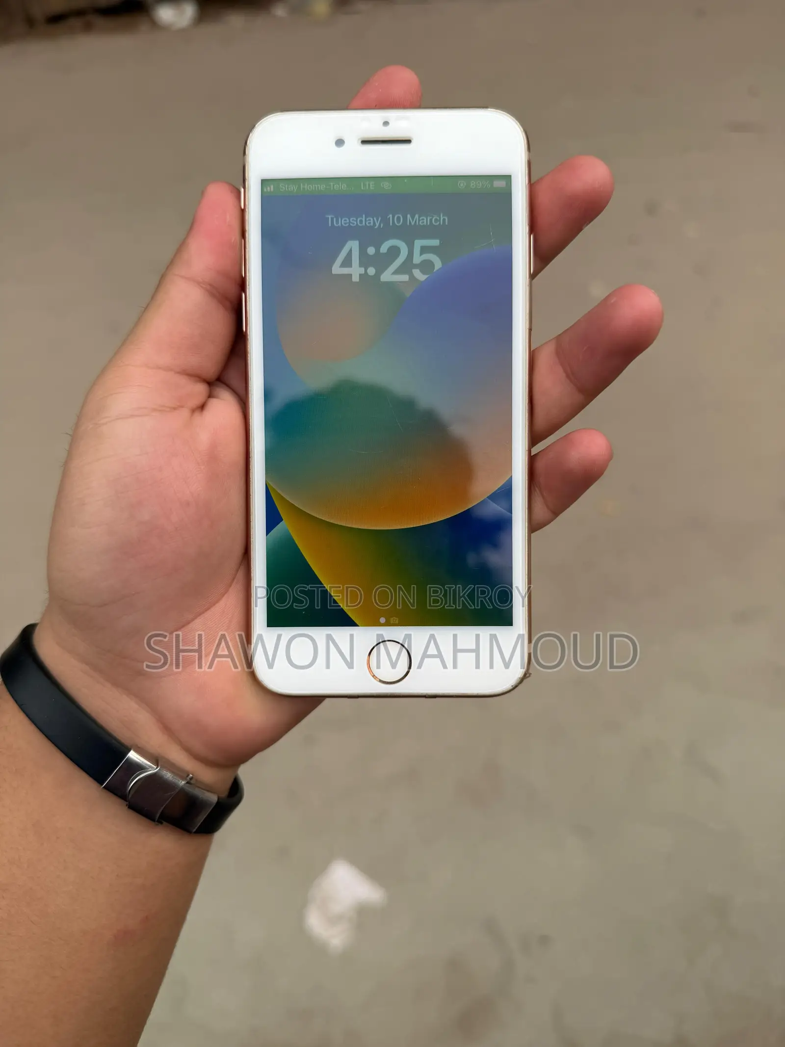 Apple iPhone 8 (Used)