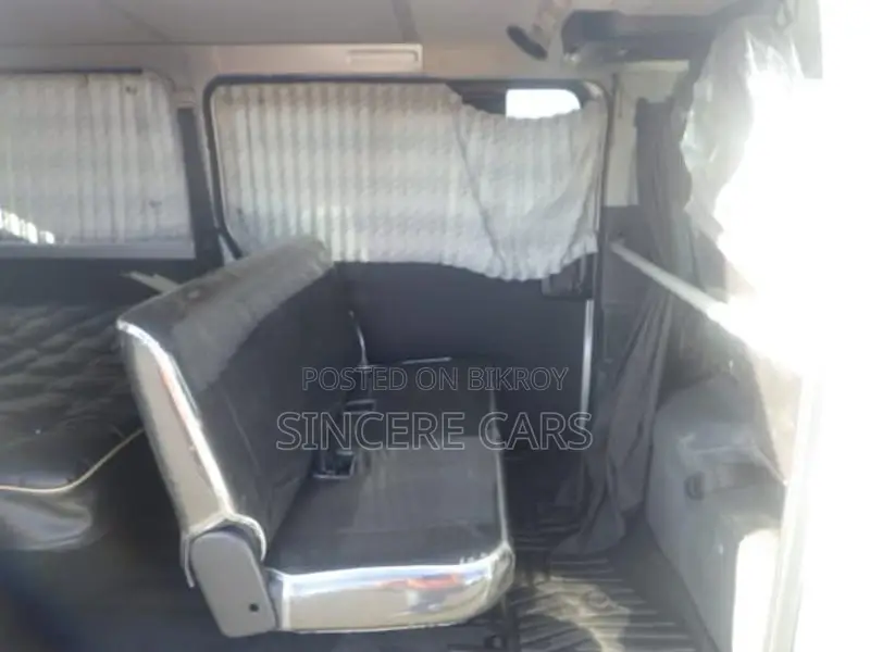 Toyota Hiace DX GL DOULE AC 4.5 2023