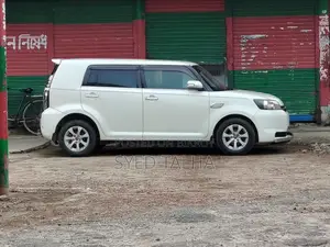 Toyota Rumion 2011