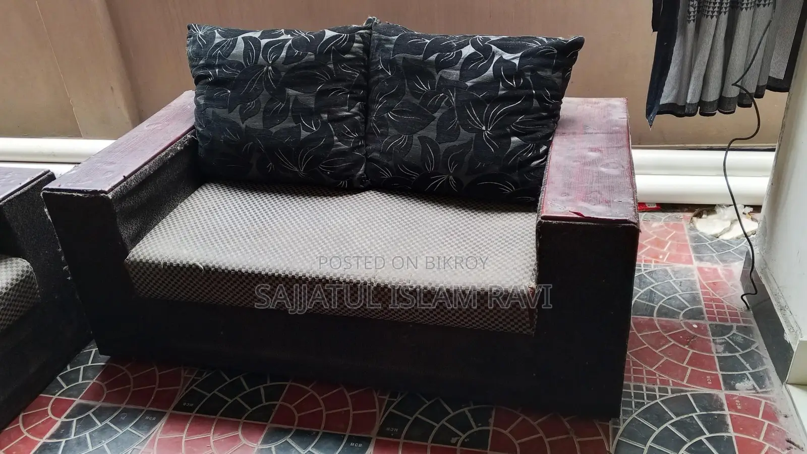 Used Sofa Sell