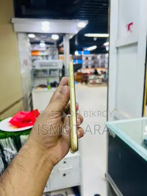 Apple iPhone 11 (Used)