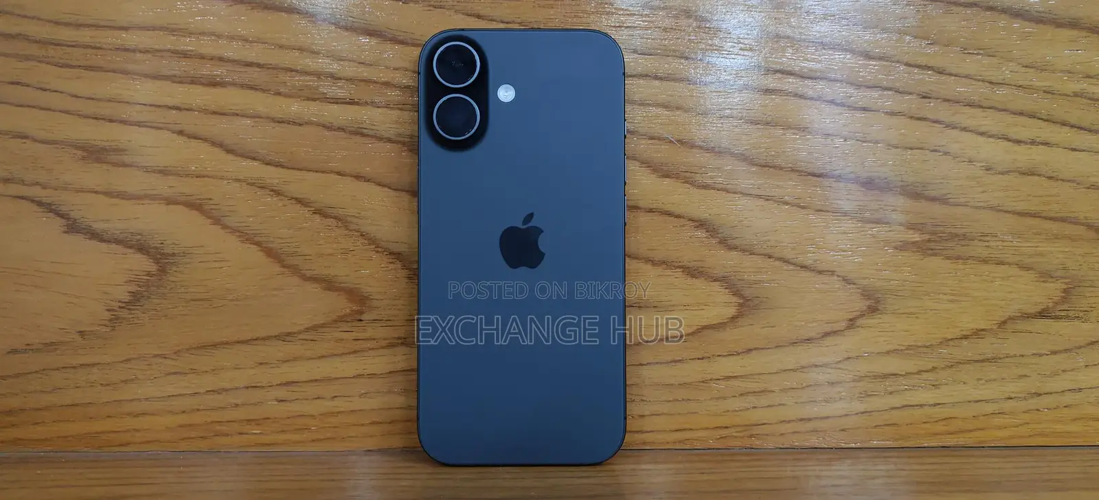 Apple iPhone 17 (Used)