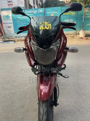 Bajaj Discover F-150 2016