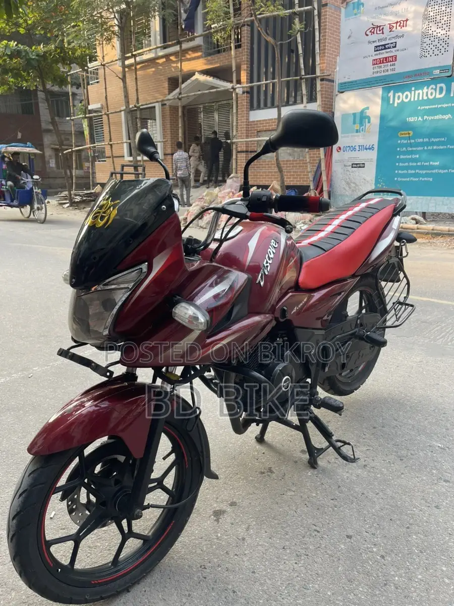 Bajaj Discover F-150 2016