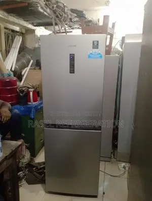 14 cubic feet Samsung inverter refrigerator for sale, everything original.