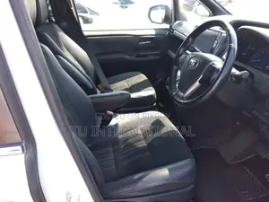 Toyota Esquire HYBRID GI PREMIUM 2020