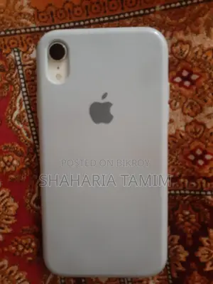 Apple iPhone XR 77% Battery Health (Used)