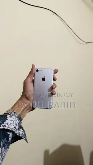 Apple iPhone 7 (ব্যবহৃত)