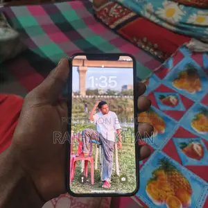 Apple iPhone X 64 GB (Used)