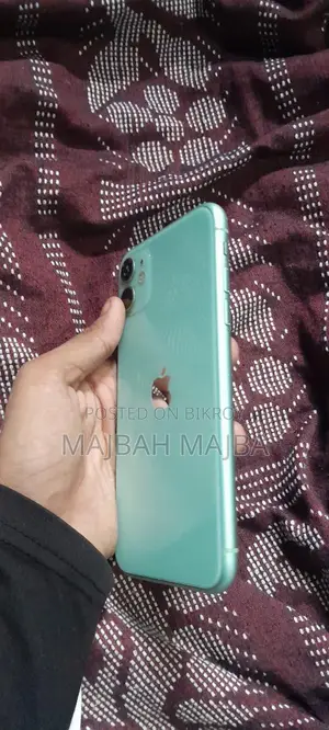 Apple iPhone 11 128GB (Used)
