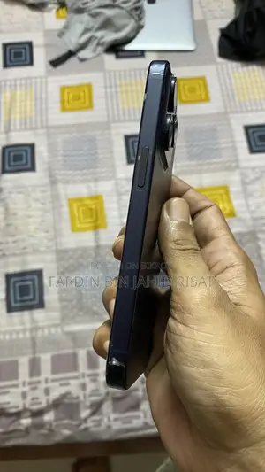 Apple iPhone 15 Pro 128 GB (Used)