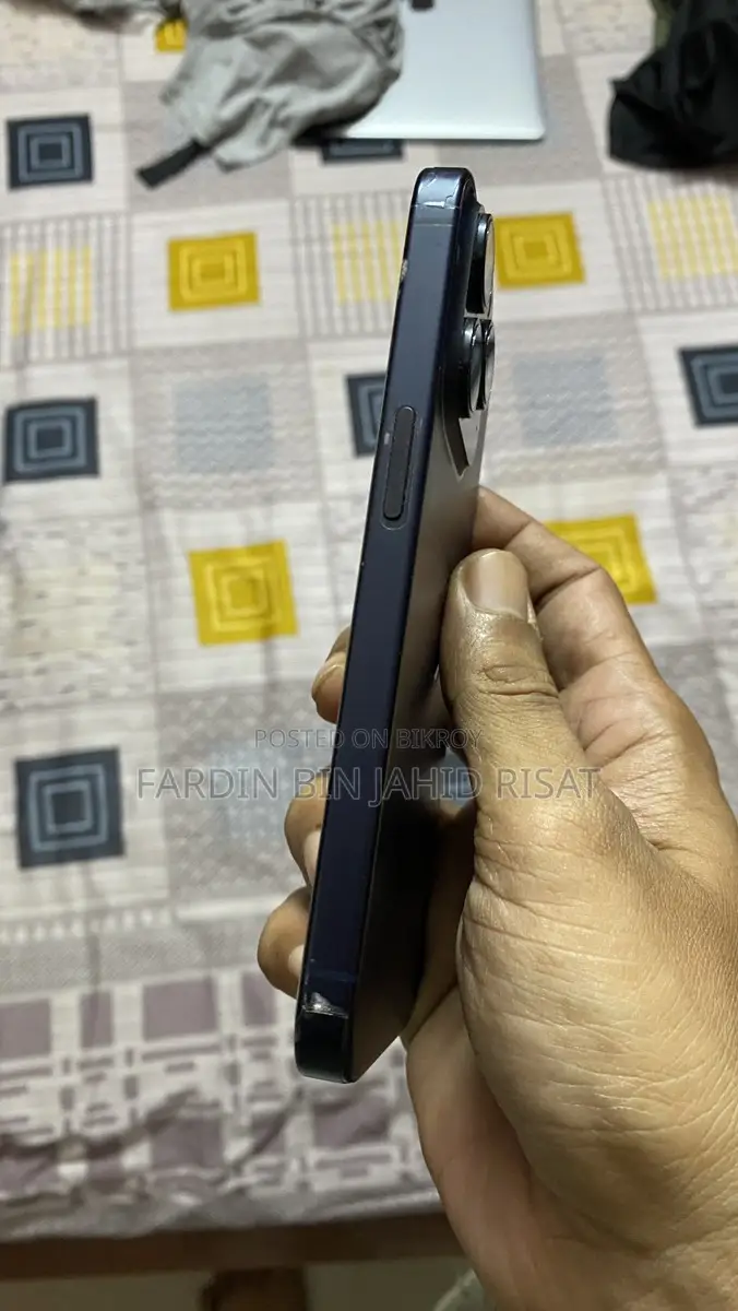 Apple iPhone 15 Pro 128 GB (Used)