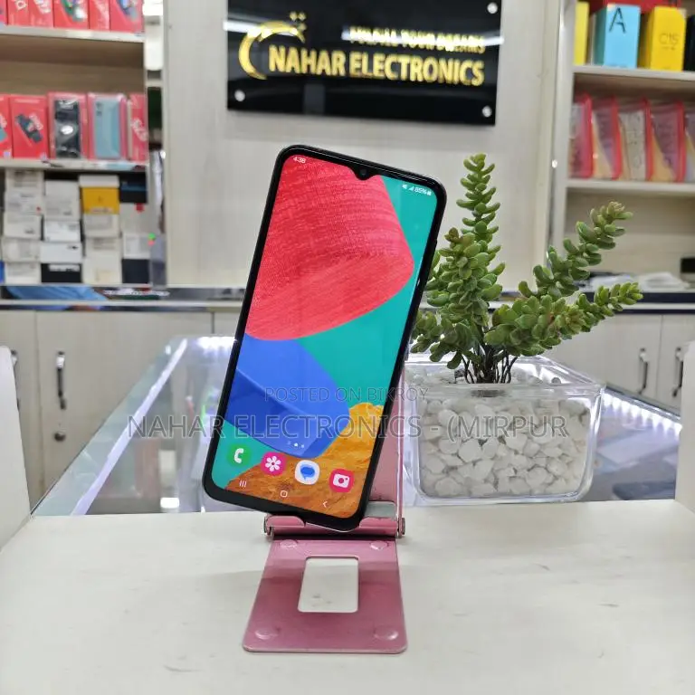 Samsung Galaxy M33 5G 6/128GB FridayOFF (Used)