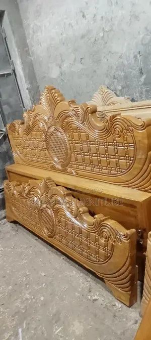 আকাশী/সেগুন কাঠের খাট – টেকসই ও স্টাইলিশ ডিজাইন
