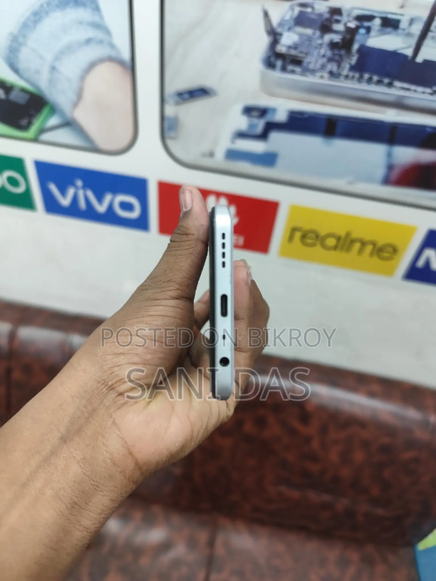 Realme 9 8+8 128 (Used)