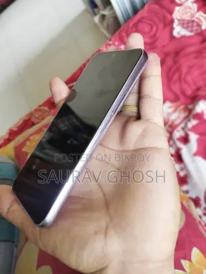 Samsung Galaxy S22 . (Used)