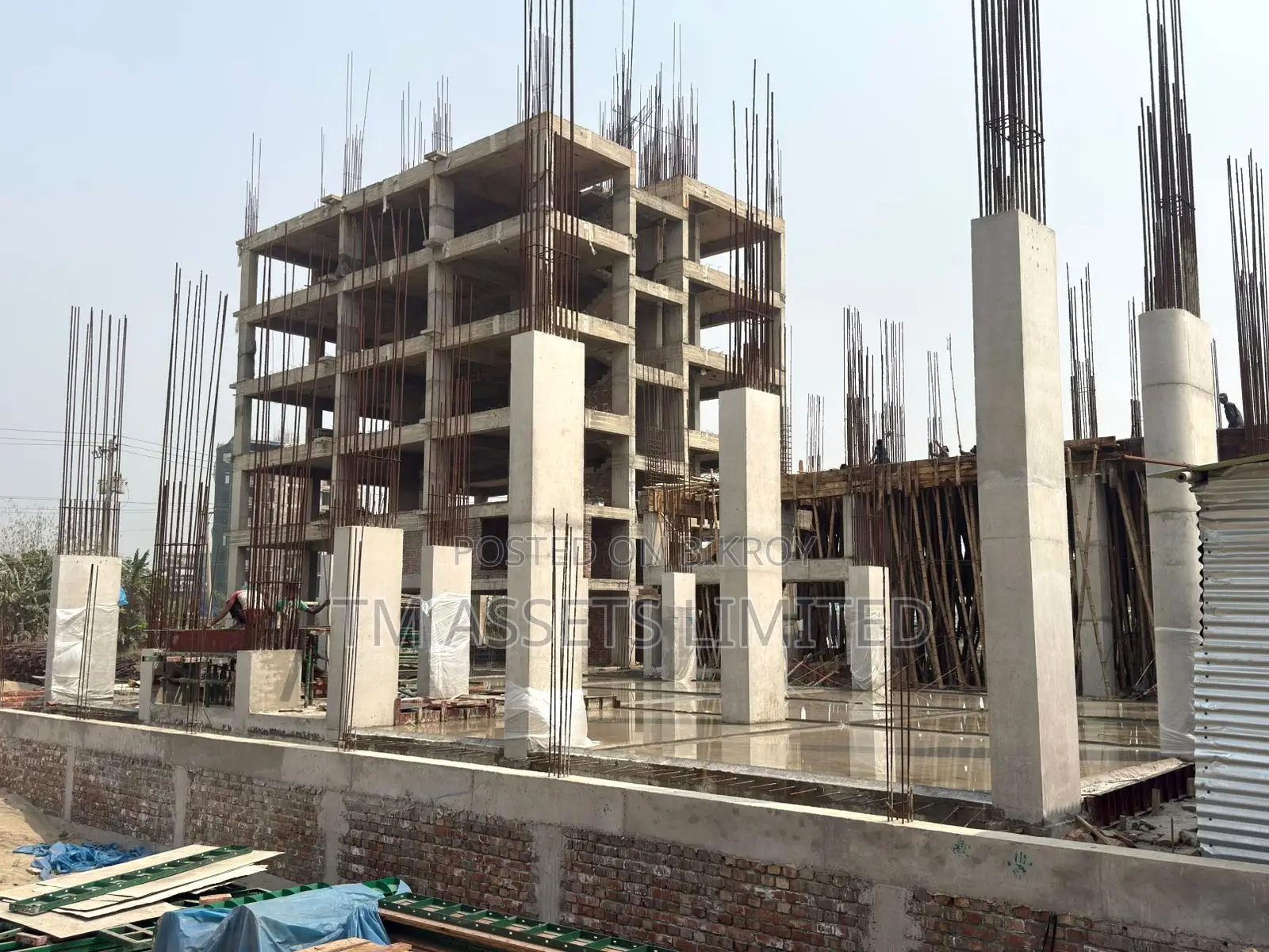 জলসিঁড়ি আবাসন-এ দক্ষিণমুখী বিলাসবহুল অ্যাপার্টমেন্ট বিক্রয় হবে