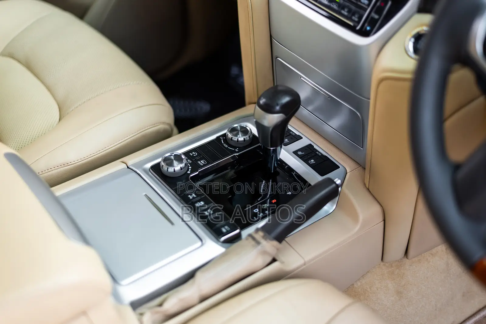 Toyota Land Cruiser Vx-V8 2015